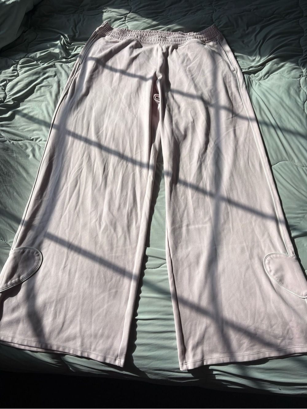 Gilly Hicks Active Recharge Heart Tipped Baggy Pants